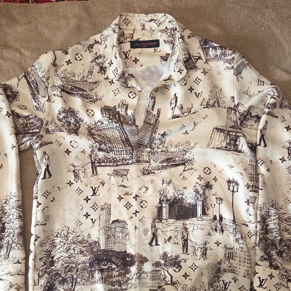 Louis Vuitton Black and White Casual Button Down Shirt - Picture 1 of 5
